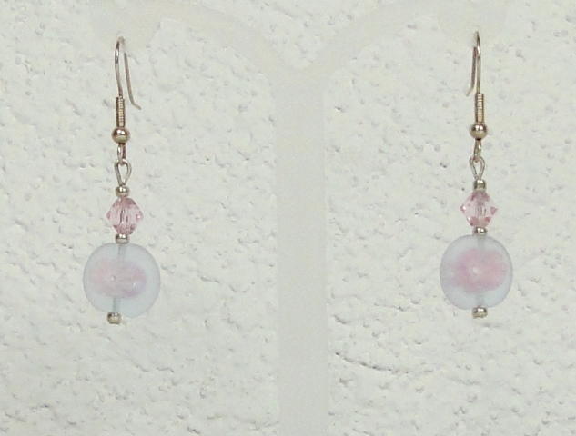 Boucles d'oreilles verre MURANO pendantes disque plat parme avec fleur
