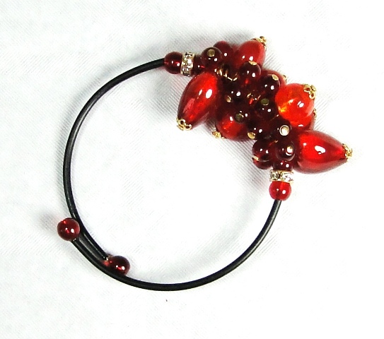 Bracelet semi rigide verre MURANO grappe rouge