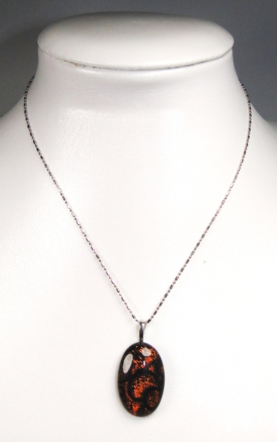 Pendentif verre dichroïque MURANO ovale noir orange irisé – Image 2