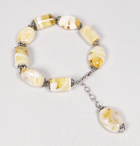 Bracelet fermoir verre FACON MURANO ovale cylindre blanc jaune très pâle